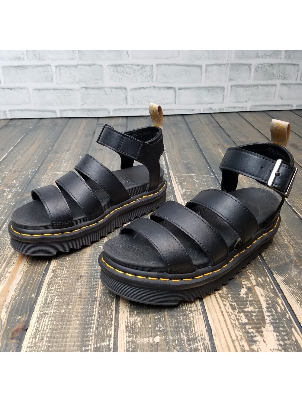 Dr. Martens Women's Vegan Blaire Fisherman Sandal Size 6 - LA004 SH 03 X